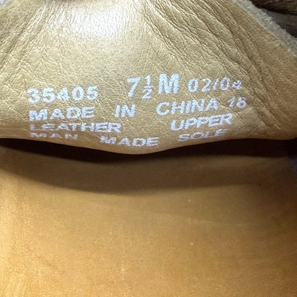 Cole Haan Wallabee Boots Mens 7.5 Beige Suede Lace Up Crepe Sole‎